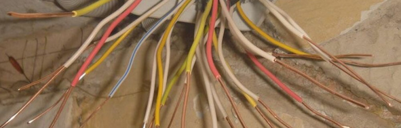 Как выполнить монтаж электропроводки дома своими руками?